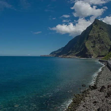 シャレー Pereira Place - *