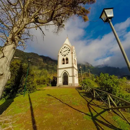 Alpesi faház Pereira Place - São Vicente