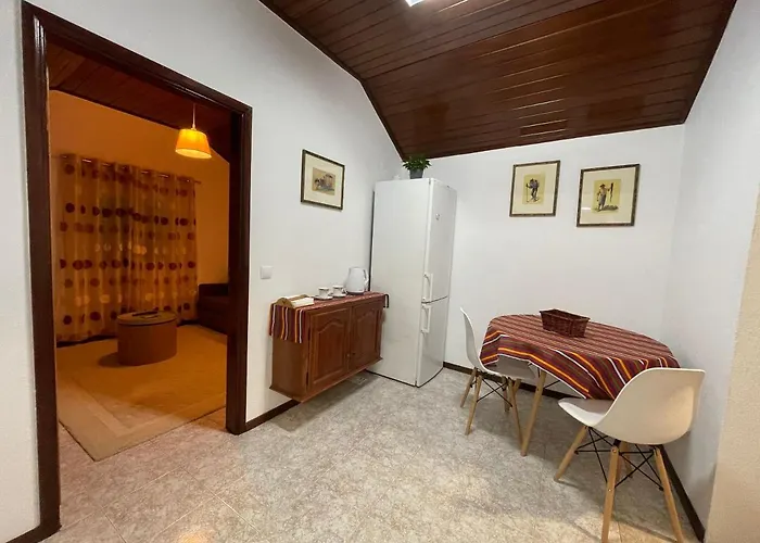 Pereira Place - * São Vicente